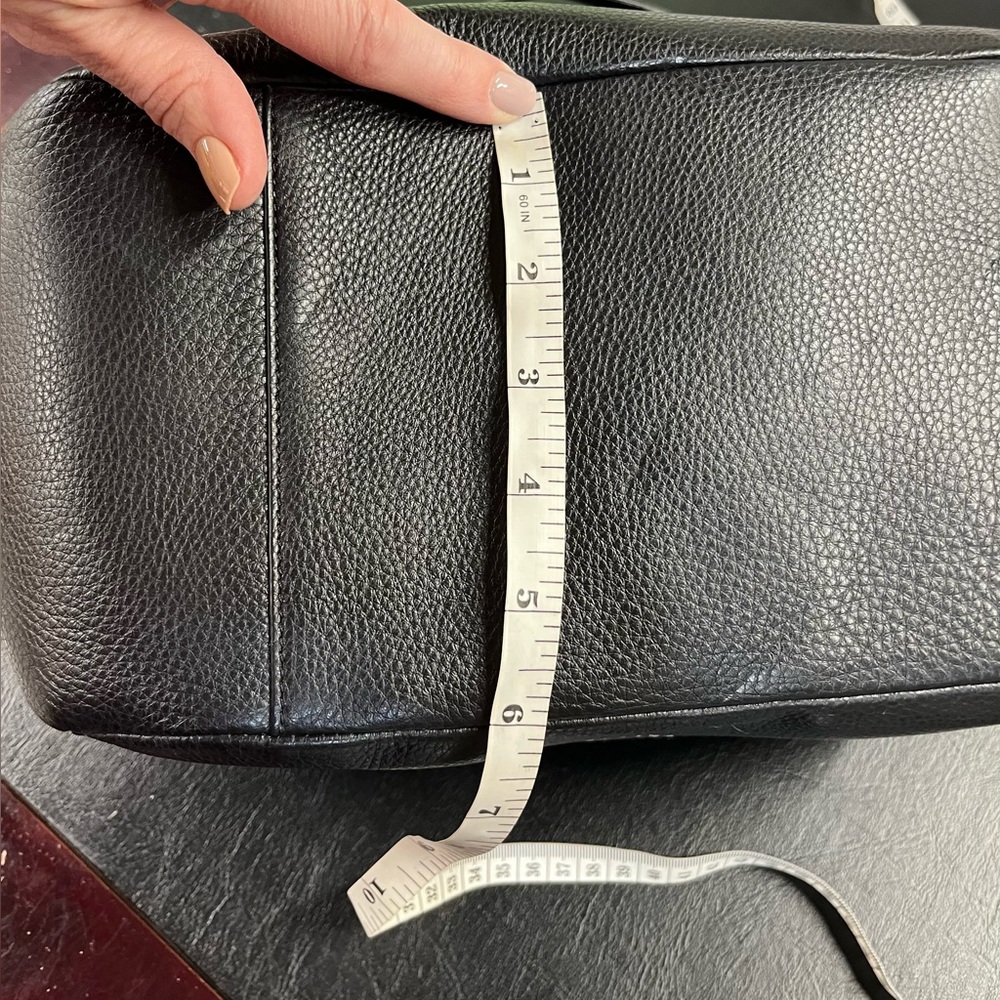 Coach Park Signature Carrie Tote - Picture 11 of 12